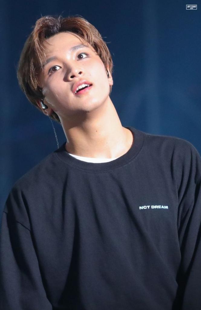 Nanaaddf's tweet photo. Sugeng ambal warsa Lee donghyuck uri fullsun, terimakasih sudah hadir didunia sebagai le haechan si ceria, bahagia selalu anak baik I love u in every universe💚💚💚 https://t.co/8JMur0AE9M