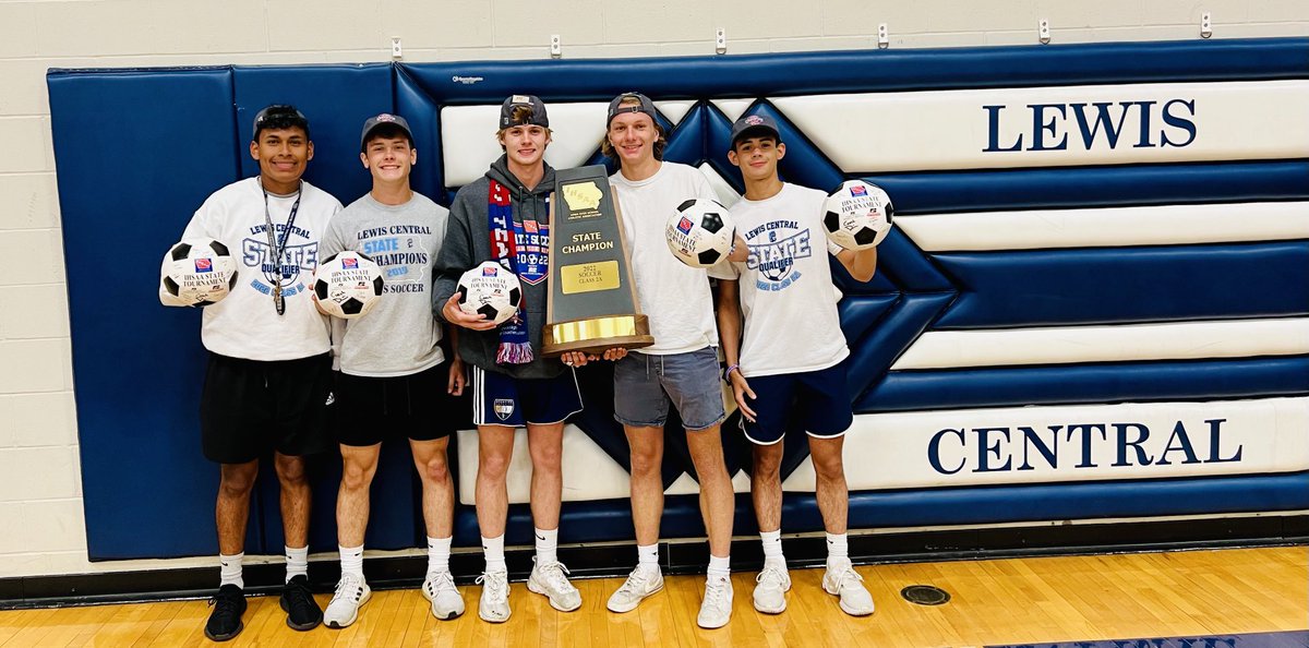 After all the accolades, medals and 🏆 I stand corrected… this is a BRICK WALL!! So disciplined, consistent and blast to watch. Assists, goals, supporting the attack but always defending the goal!! #Legends