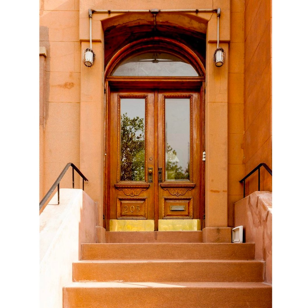 rauldougou's tweet photo. Where did leading #BlackSuffragists live? Here at 205 Dekalb in #FortGreene. It sold for $2,500,000 according to
https://t.co/nAS3Lt2DMo
More interesting is its connect to Sarah Smith Garnet & Dr. Susan Smith McKinney:
https://t.co/SKAyCv6r7l
HT #SuzanneSpellen & @Brownstoner https://t.co/325TDMoMIE