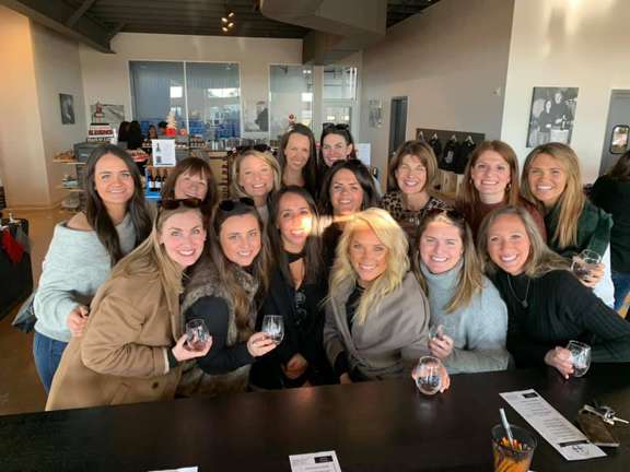 Parallel44's tweet image. 🌎 Discover Wisconsin's most awarded wines that will make you feel like summer never ended. 🥂 🍷 Visit our tasting room today! 44wineries.com #doorcounty #wisconsin #greenbay