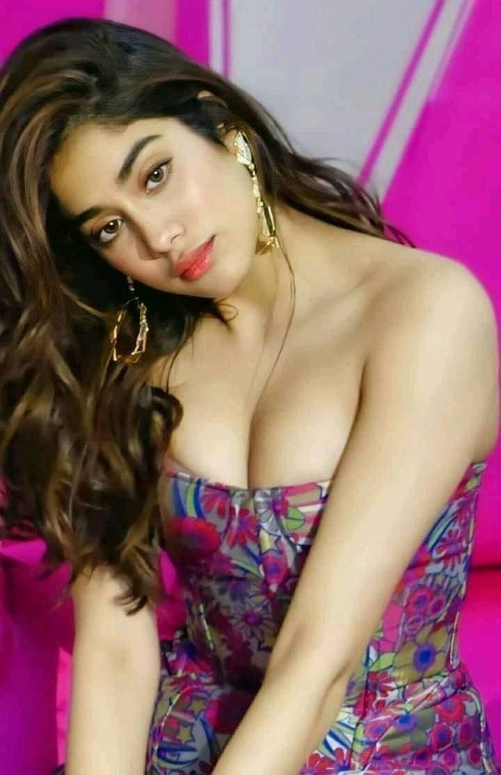 #FolloForFlowersBack 
#follo4folloback 
#FolloMe 
#follobackinstantly 
#Folllow 
#FLB
#AllTooWell 
#FolloForFolloBack1KFULLDAY