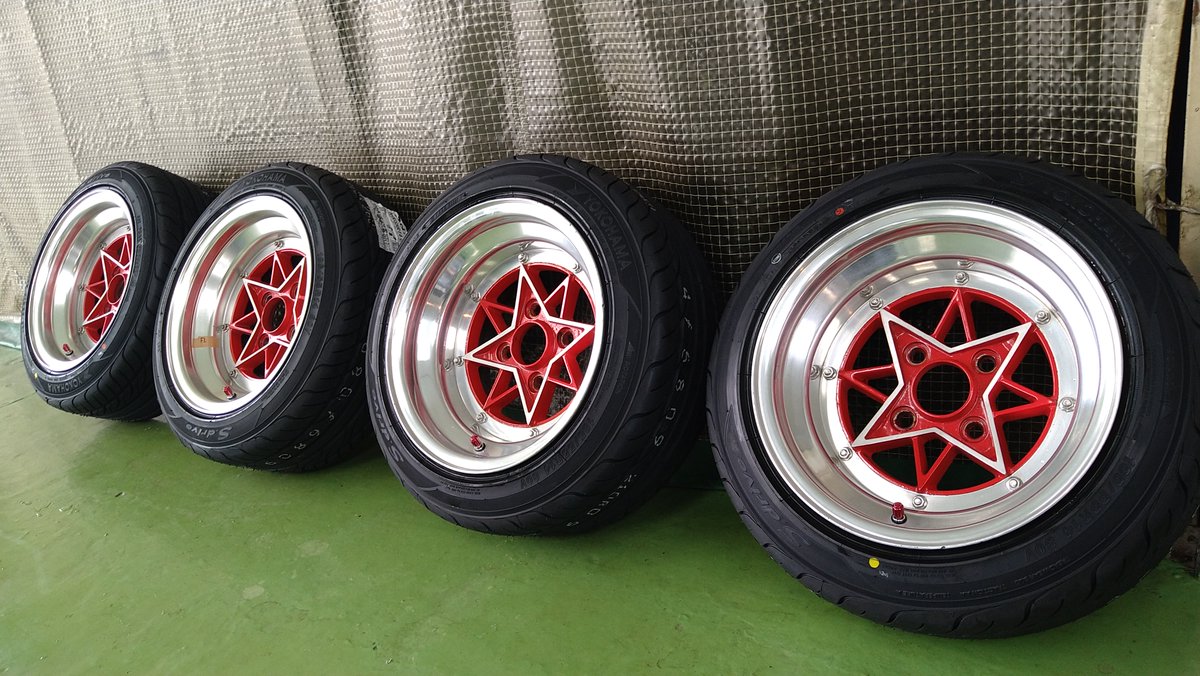 TG_MACHIDAHILLS's tweet photo. いつも当店をご利用頂き有難うございます🙇♂️
#Sdrive #AS01 185/55R14 80Vを
#当時モノ #スターシャーク に
装着させて頂きました✨
テイクアウトと言う事で...
装着画像が無くて残念です...
ショボ──(´-ω-`)──ン
#ヨコハマタイヤ
#タイヤガーデン
#町田ヒルズ https://t.co/rNwVLcqUjf