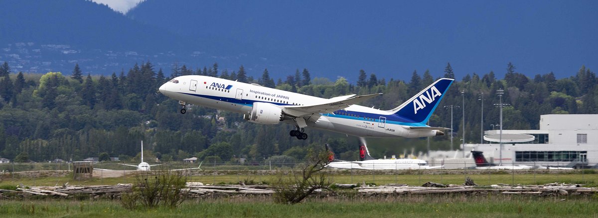 Kent_YVR's tweet photo. #WingFlex 😎 #NH116 @FlyANA_Official Boeing #787-8 departure @yvrairport for Haneda - Tokyo. #yvrspotters #avgeek #Vancouver https://t.co/TjF6as4igp