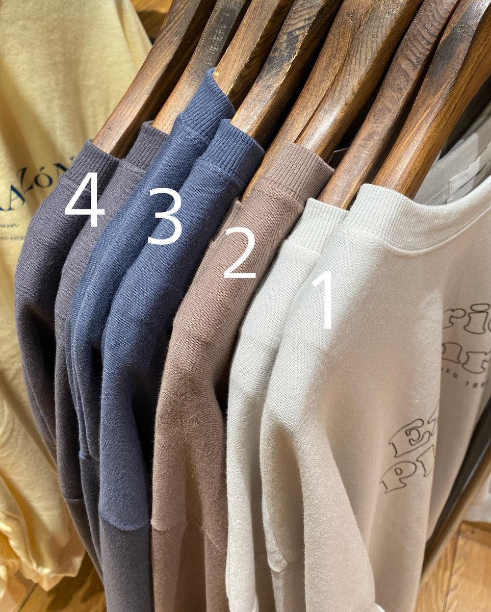 🌸 Cute sweatshirt from Korea 🌸

🌼 Price changed due to ems 
🌼 RM33 (exc ems &amp; local postage)
✅ Need 2nd payment 
🌼 Order by batch
🌼 No duedate; batch will close anytime 

🚚 Local postage - RM8 WM / dm EM
💜 DM for more info