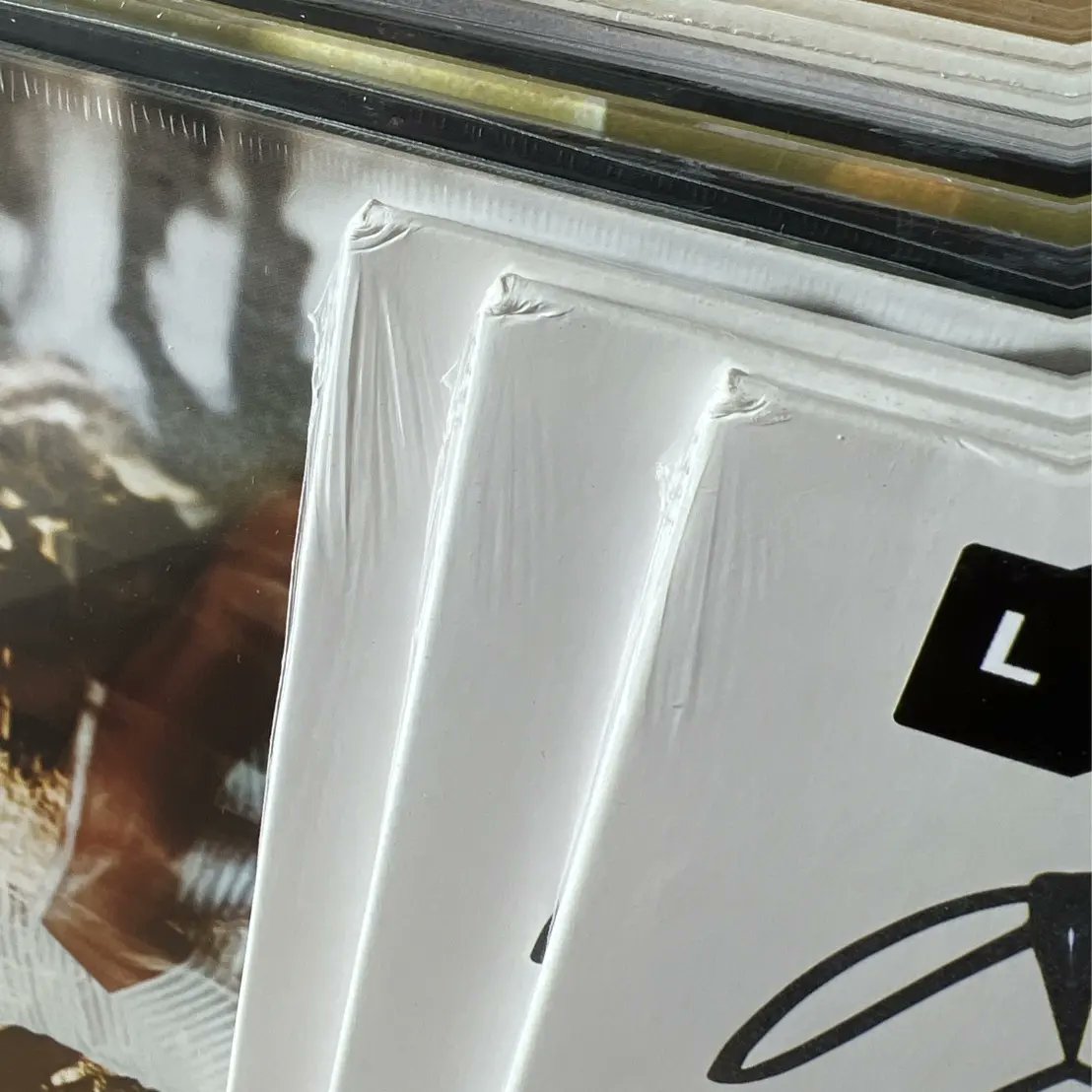 📣Lany มาเพิ่มแล้วจ้า ช้าหมดเด้อ มีมาแค่นี้
✅พร้อมส่ง 📀 #Vinyl
<a href="/thisisLANY/">LANY</a> - #ggbbxx
: White ⚪️1300 ฿ ‼️มุมย่นกระจิ๊ดนึง ตามภาพ2นะคะ‼️

🐻สั่งซื้อ,สอบถามทักDM IG/หรือกด👉🏻 lin.ee/S4Gk1sp

🧡 SHOPEE👇
shopee.co.th/product/381216…

#Lany #แผ่นเสียงLany #Lanyvinyl <a href="/LANY_TH/">LANY Thailand</a>