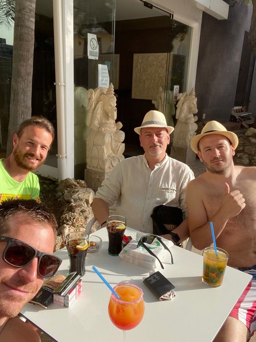 ESMeudon's tweet photo. Fin de cet incroyable séjour à Lloret De Mar 🇪🇸 pour le @FCCMeudon 🥹❤️

Il est l’heure de rentrer à Paris. 🇫🇷 https://t.co/CzuePZcTeo