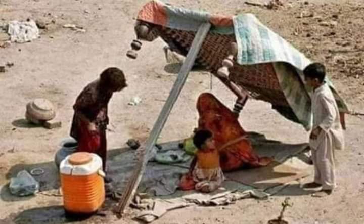 Danyal_Bukharii's tweet photo. وقت حاضر میں ایک روٹی چاہئیے صاحب
جنت الفردوس کے سارے محل تمہارے
#JusticeNetwork
@AmrahaFatima_
@Tanveer642
@Adii249
@Danyal_Bukharii https://t.co/AOWrh2ygJ2