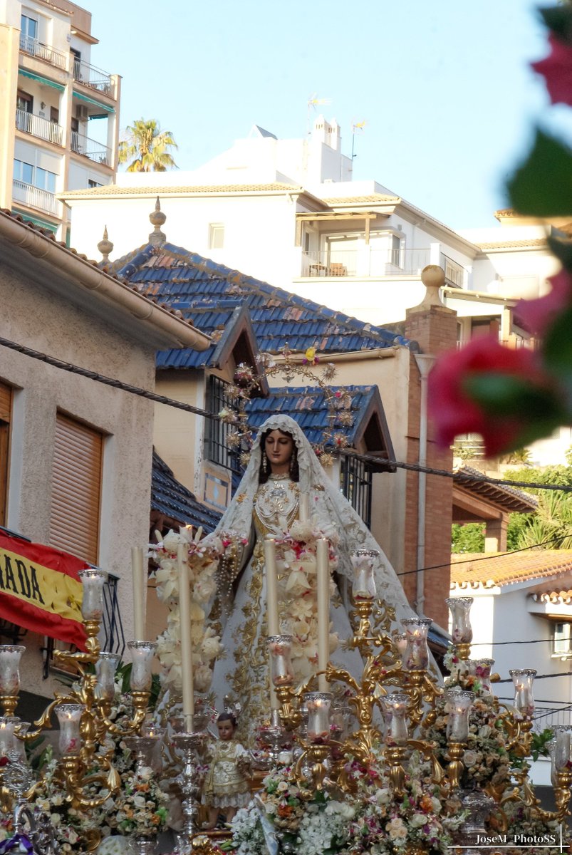 Galería | Procesión de Pentecostés en honor a María Santísima del Rocío coronada 
.
@RociodeMalaga 
.
.
#CofradiasMLG #RocioMalaga #MariaStmaDelRocio #Pentecostes2022