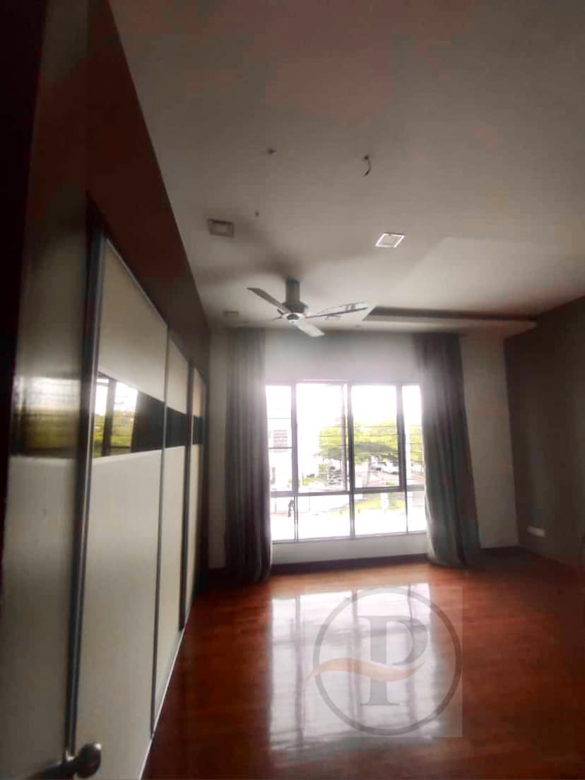 PWereg's tweet image. Corner unit for sale at Bandar Parklands - Klang

Selling Price : RM 1.25mil (Neg)

For any viewing:

PRIS (REN 46125)
wasap.my/+60172404995

Pris Properties: facebook.com/PrisProperties
Pris Properties: instagram.com/prisproperties
Pris Properties: