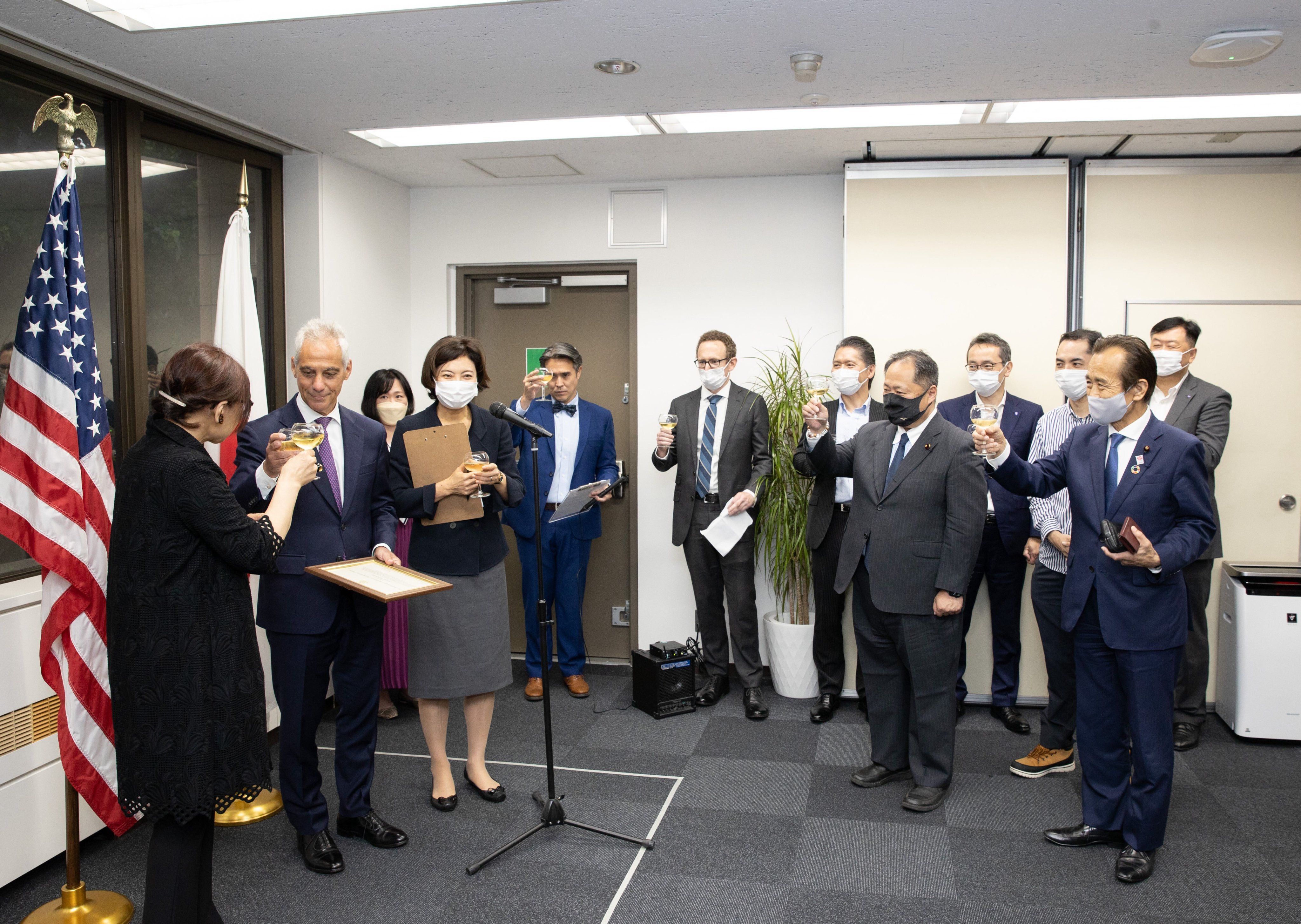 ラーム・エマニュエル駐日米国大使 on Twitter 