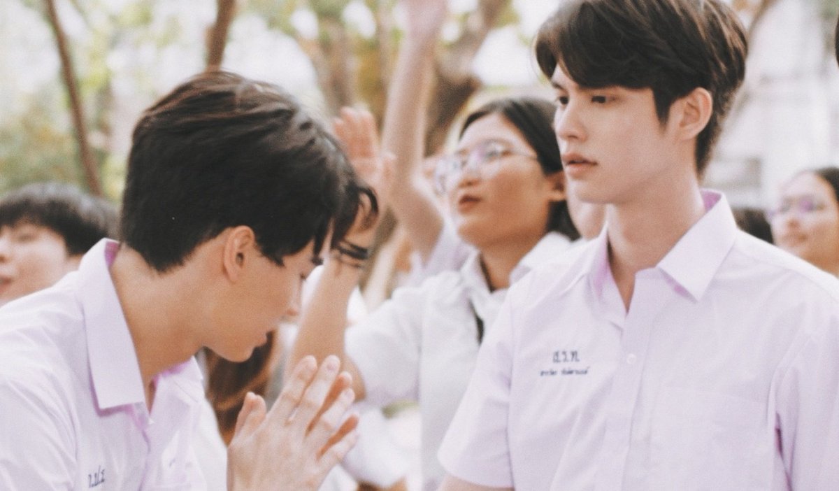 BRIGHTWIN_STEPS's tweet photo. high school love https://t.co/dk6efntZEz