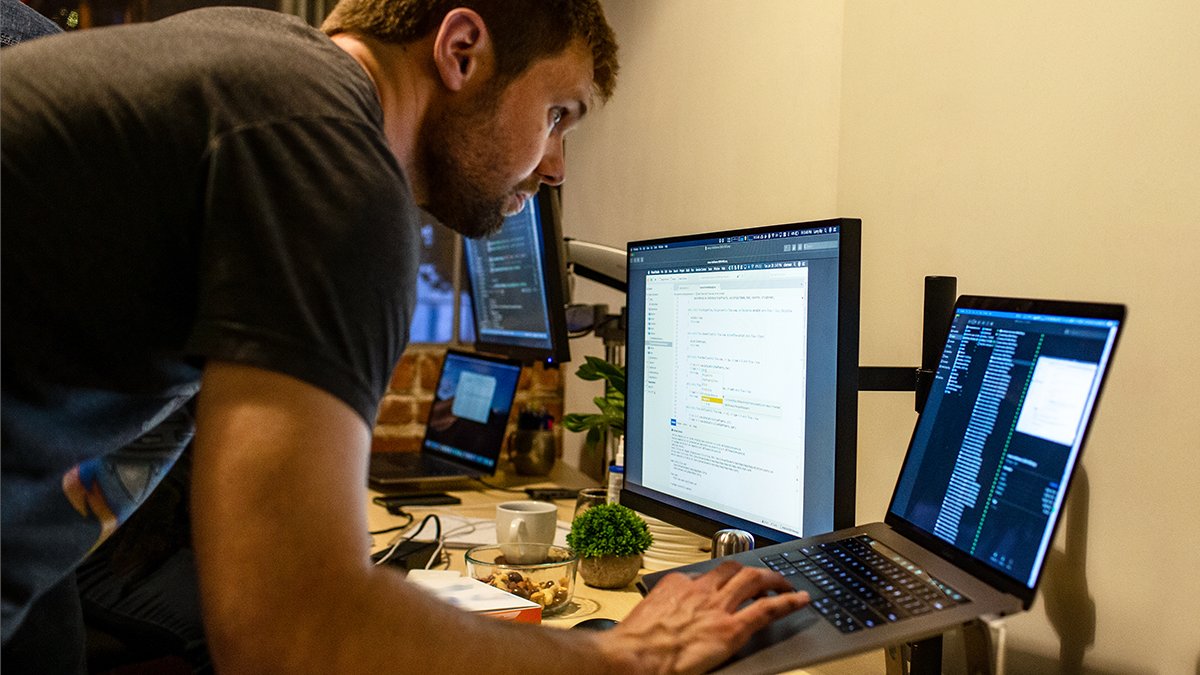 Microsoft Developer on Twitter: "Das Team um https://t.co/JqPKzbI1H9 hat in  den letzten Monaten viel an neuen Features und Updates gearbeitet. Hier  findest du alle Neuerungen auf einem Blick: https://t.co/pH0loYq1j5  #Developer #KI #DotNET