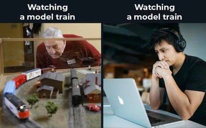 DanKornas's tweet photo. Model training back in the day vs. model training today. 🤖 https://t.co/6pIIO2XslP