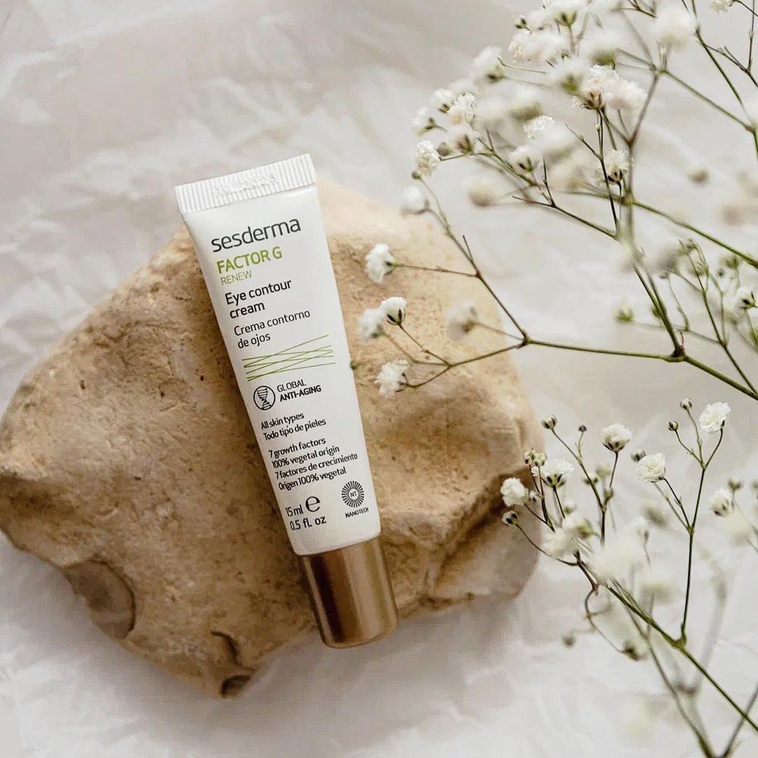 iberiaskinbran1's tweet photo. Have you included #FACTORG Renew eye contour in your skincare routine?

💚 It contains 7 growth factors of plant origin, to reactivate the skin's regeneration mechanisms and a complex of active ingredients that act on dark circles.
.
Shop Now: https://t.co/3yJJOYgX87

#EyeCream https://t.co/ymhWnhyxtJ