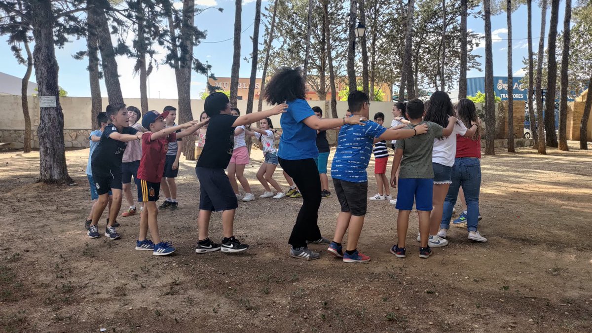 get brit! tweet media