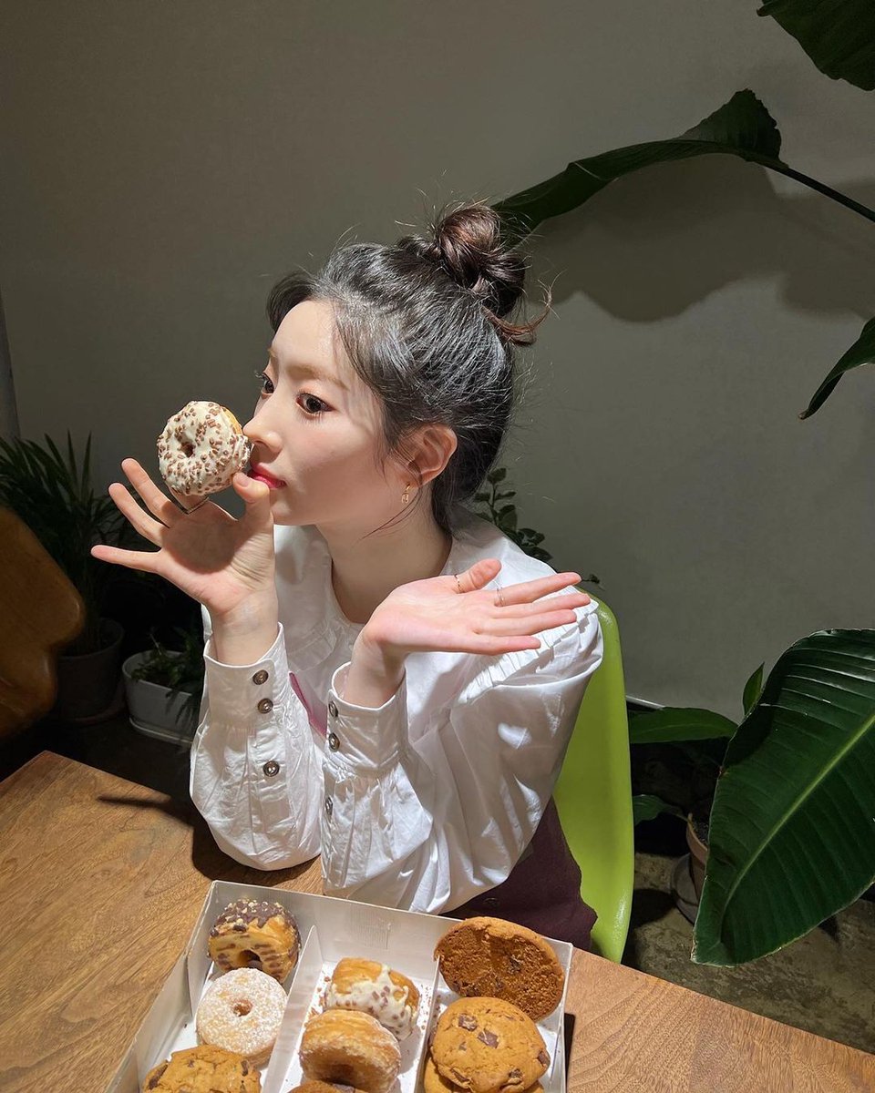 다현 (DAHYUN) (@twice_dhk) on Twitter photo 