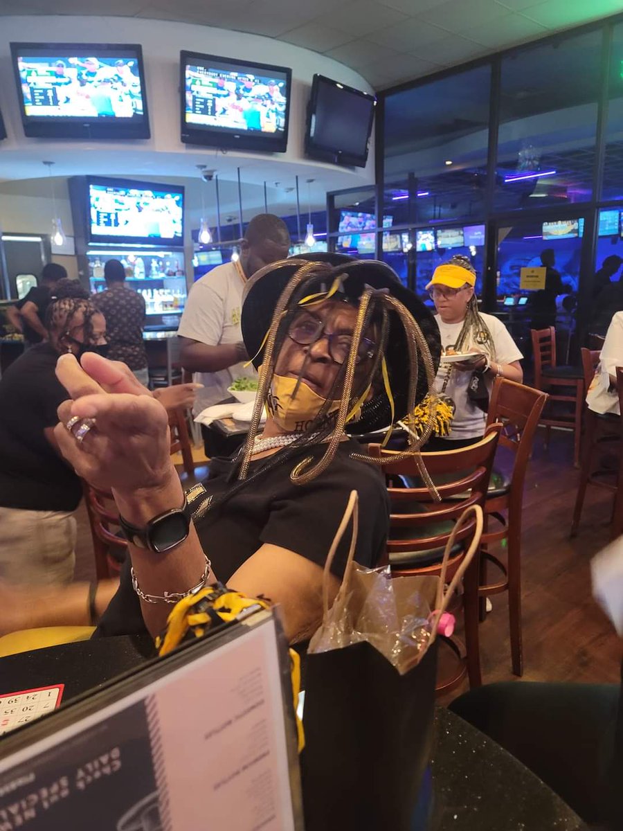ASUMAAC9's tweet photo. Pt. 2 What a great turn out today MAAC. Bowling and Bingo at Pin Strikes Bowling Alley in Stockbridge. Get Connected! We have more activities coming soon! 🖤💛🖤💛 #MAAC #MyASU #PinStrikes 🎳🎳 https://t.co/JBGihRZQjE
