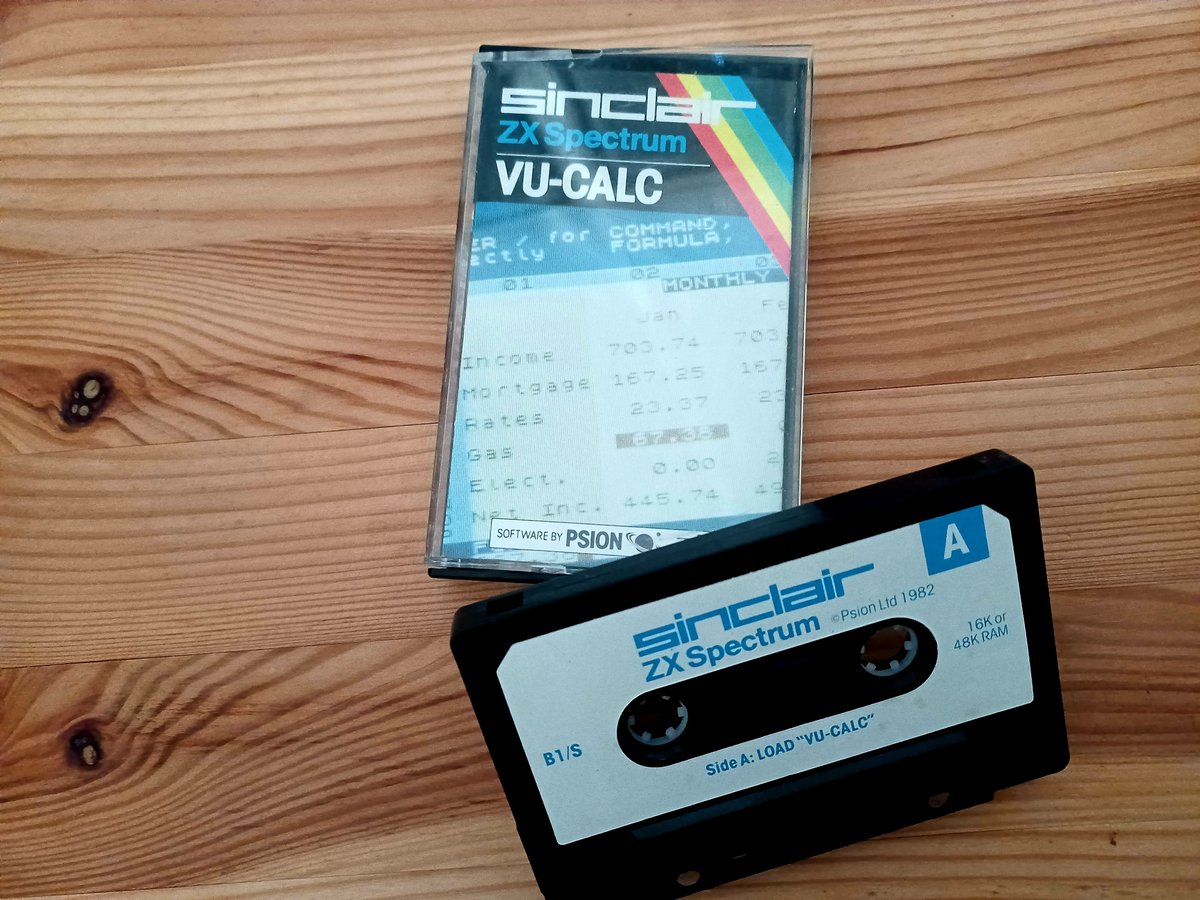 prego_nicolas's tweet photo. @fcharles @fcharles  J'aime beaucoup tes posts "Retour vers le futur" et je me permets d'y contribuer ;) => de mes archives perso, l'ancêtre d'Excel (Vu-Calc pour ZX Spectrum, 1982) ... avec chargement - interminable - par cassette ! https://t.co/hIlg5zSIzT