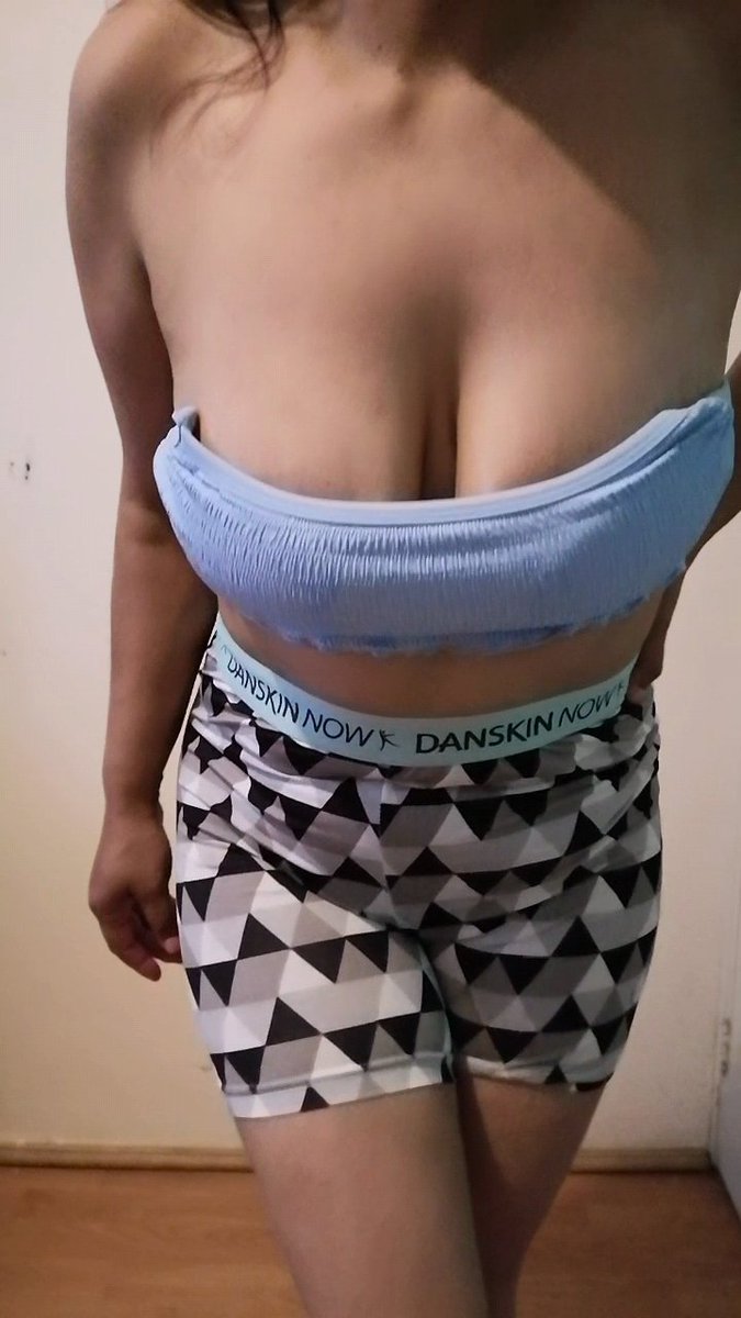 AzulConfesiones's tweet photo. horny single mom https://t.co/KwcS17Oehq