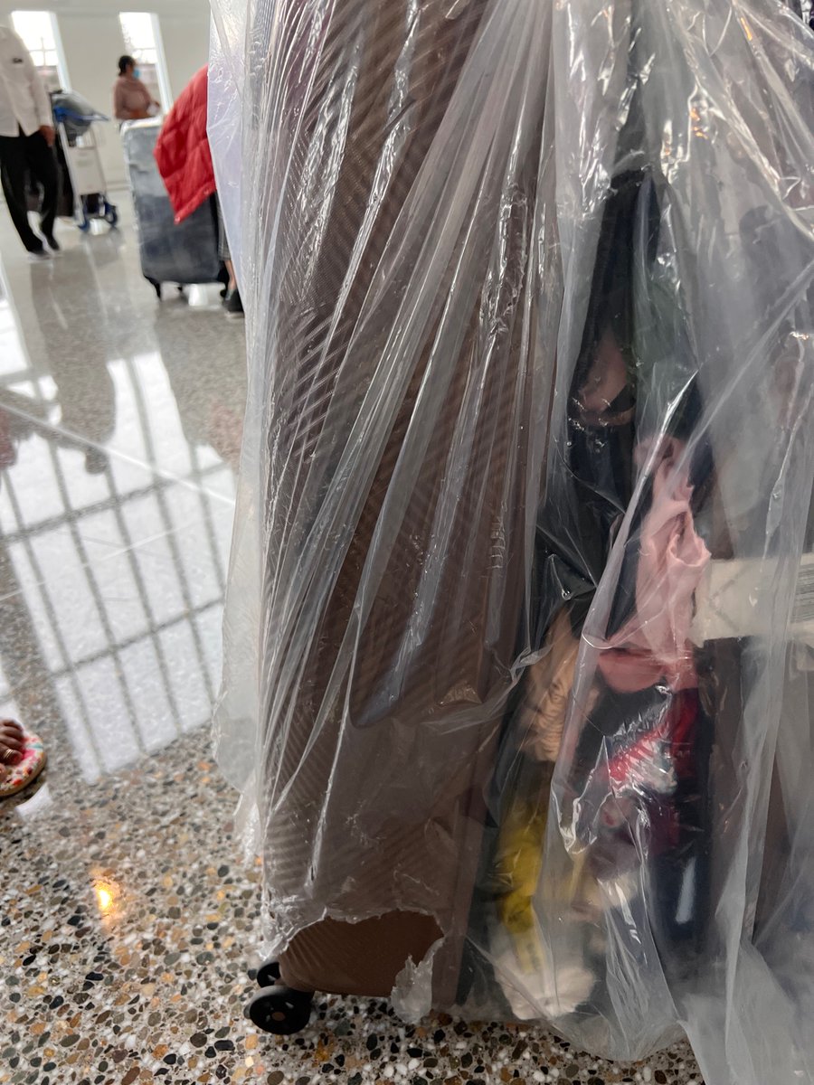 bikram_pc's tweet photo. @EmiratesSupport Totally ridiculous how badly it was handled https://t.co/PZ9sYvhGfB