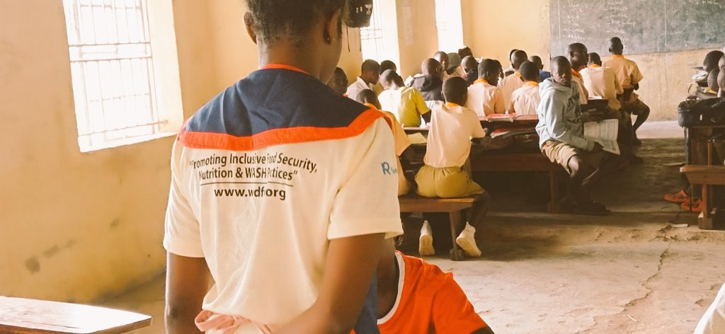 WDFUganda's tweet photo. #HappeningNow
📍Mayuge
The Essay Writing Competitions has kicked-off with #Makembo Primary school as pupils express their views through Creative writing on Food Security, Nutrition & WASH Practices.
#WDFUganda
#Youth4Nutrition
#EssayWritingCompetition
#Right2Grow
#ShiftThePower https://t.co/JEjkr2Ncoa
