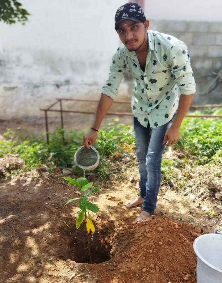 SfcNellai's tweet photo. என்றும் @Suriya_offl அண்ணன் வழியில் இன்று எனது #பிறந்தநாளை முன்னிட்டு #மரம் நடவு செய்தேன் 🌴
#மரம்வளர்போம் 🌴 #மழைபெறுவோம் 🌧️ @rajsekarpandian @prabhu_sr @SuryaFansRage @NellaiSuryaTeam @TvlSFC @Singam_Fort @KSF_Offl @Offl_Updates @OSFC_Offl @Salem_sfc_offl @Manjuthara12 https://t.co/LgfYYHjHsN