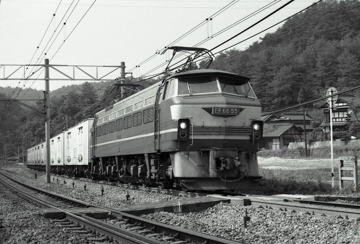 expresstokiwa's tweet photo. #EF66の日
#EF661
#EF6655

ゼロロクのトップナンバーとラストナンバー https://t.co/DO4Liyz6dw