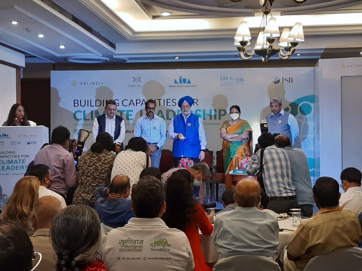 NIUA_India's tweet photo. The Climate Data Observatory 2.0 is an online platform designed to empower #cityofficials, #policymakers, #climatechampions, #practitioners, and other stakeholders with #climate-relevant data.
#c3actions #climatedata #dataforgood #dataecosystem #datadrivengovernance
(1/2) https://t.co/y4W9z4rYrI