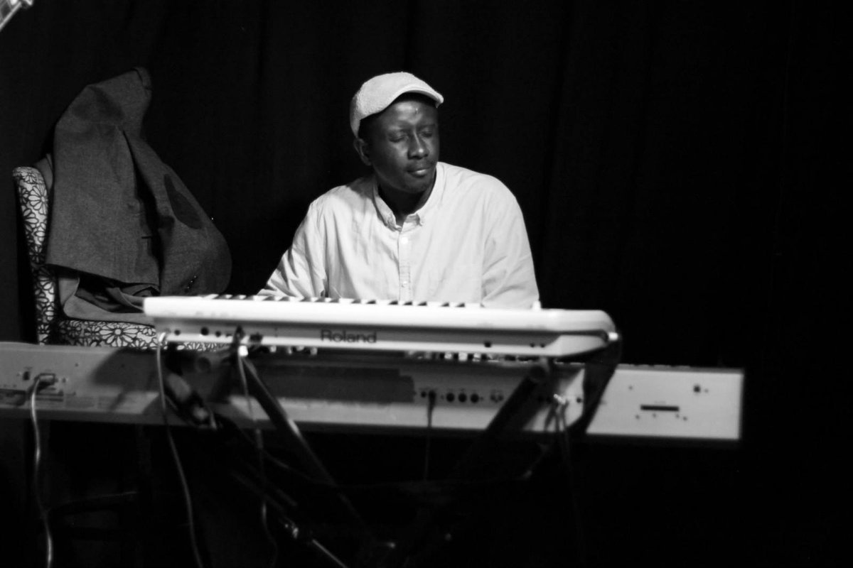 Open from 4-11pm.
#Livemusic 9pm with Ibou Tall -
Senegalese pianist Ibou was MD for one of his country's biggest artists, Alioune Mbaye Nder, and though his Jazz is more American than that would suggest, he has more of a connection to Black Africa than is usual in these circles.