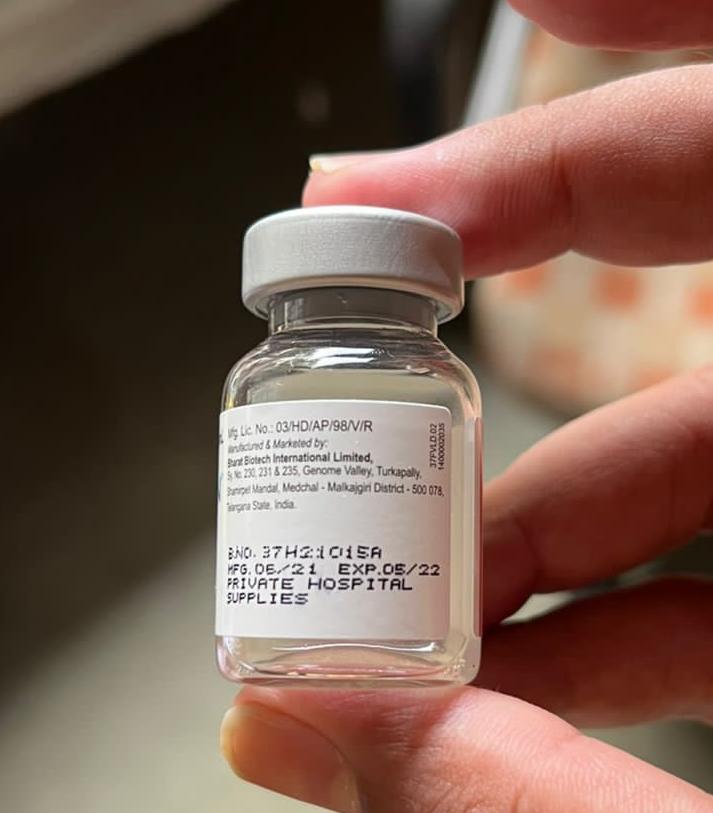 akshaykulkarny's tweet photo. My brother in law was administered with an expired vial of Covaxin today at Dr.Jairajs' Hospital, CBD Belapur Navi Mumbai. Isn't this criminal negligence? What are the authorities doing? Sleeping? @WHO @PMOIndia @OfficeofUT @AUThackeray @MoHFW_INDIA @abpmajhatv @rajeshtope11 https://t.co/BdNi2iaQ8P