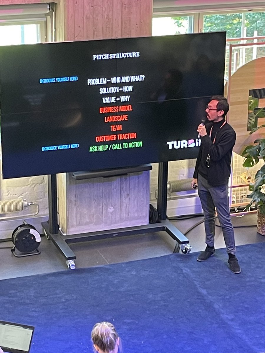 10 Days 100 Challenges tweet media