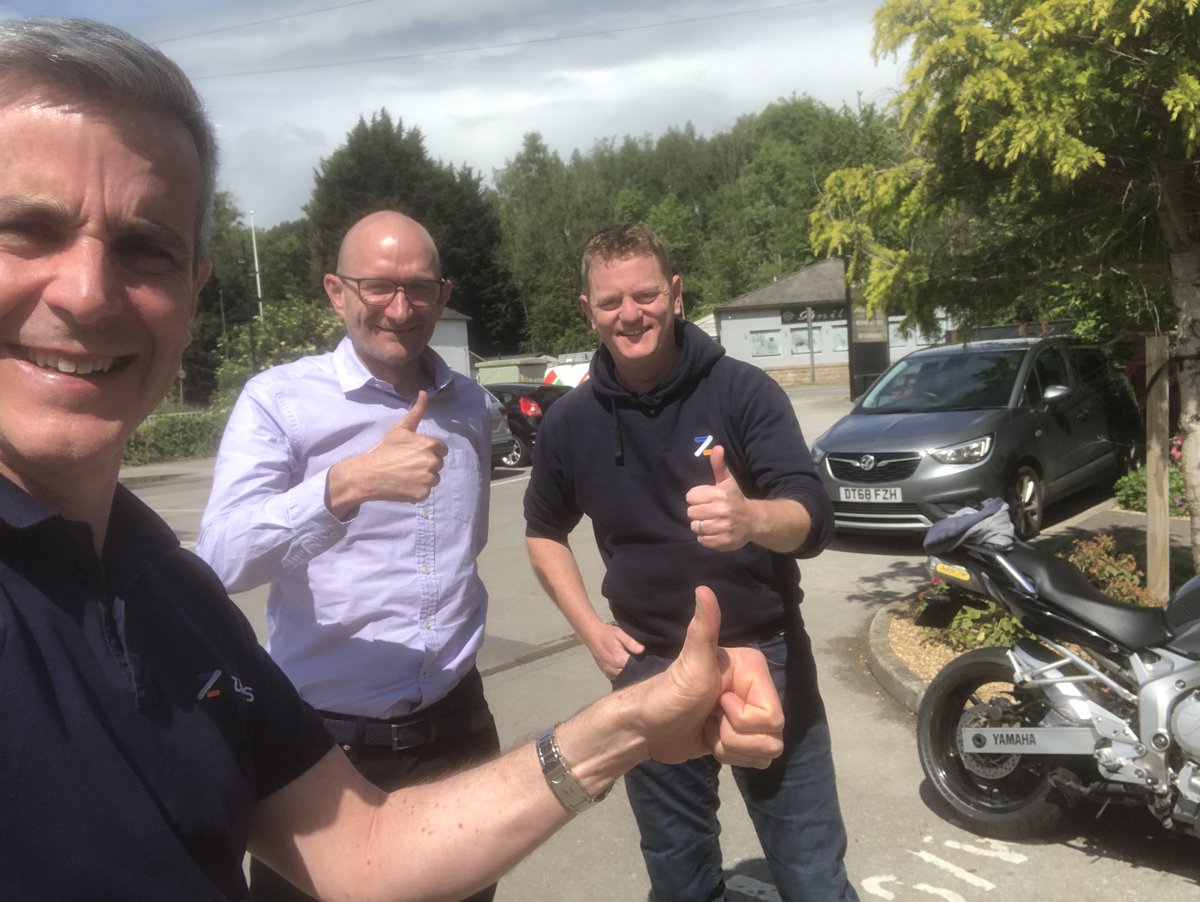 BurrStephen's tweet photo. Welcome to Neil who joins us today as a Senior Project Manager in our UK Professional Services team. Will & I met up with him recently over lunch to welcome him.
Look forward to getting started properly!
#teamZalaris #GoNeil https://t.co/dPfpQU5E15