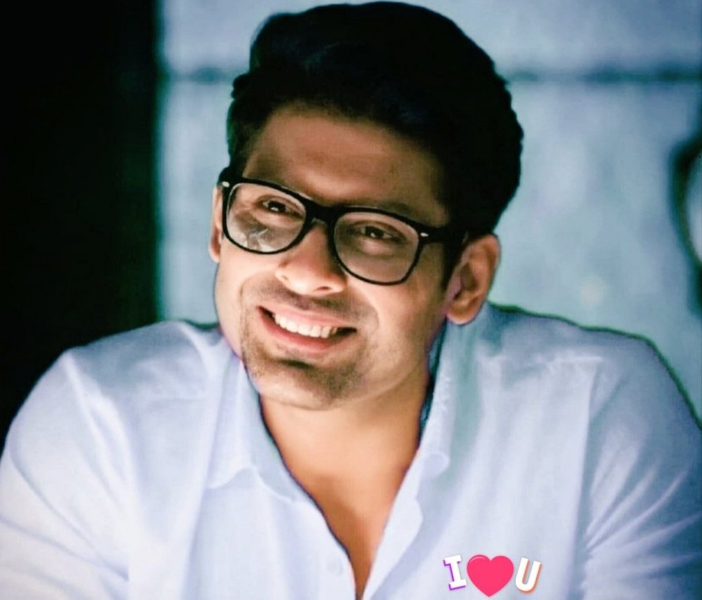 Triptij17508433's tweet photo. #SidharthShukla 
Tu karta wahi hai jo tu chahta hai..
Hota wahi h jo mein chahta hu...
Tu wahi ker jo mein chahta hu..
Phir hoga wahi jo tu chahta hai...
#SidharthShuklaLivesOn https://t.co/17HNdac0z9
