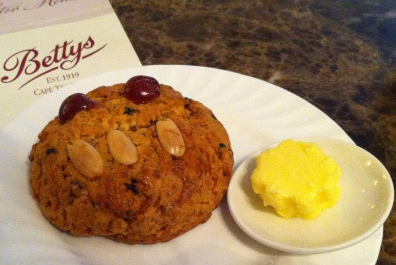 jimmcquaid's tweet photo. I don't often pay to ride my bike, but next weekend is the #FatRascal hosted by @Bettys & @Taylors supporting some great charities - Special Care Baby Unit
@TheYorkMind @RNLI @CellarTrust @jordanlegacyUK
You can probably guess the Feed stations 🍵🍽️👍😁 https://t.co/CIjPQ9CqKH