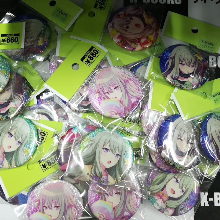 入荷情報】 #草薙寧々 グリッター缶バッジが纏まって入荷です(*ゝω・)ﾉ