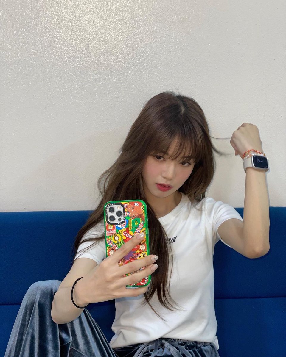 rohjeongeui's tweet photo. 인가 퇴근길💙

#ROHJEONGEUI #노정의 https://t.co/4KGpnhqM70