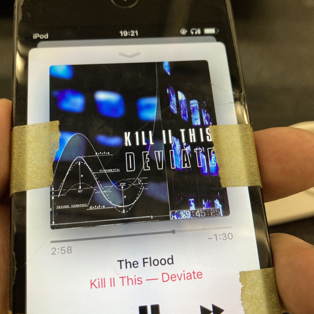 youcharist's tweet photo. #KillIIthis この曲の終わりの方、もうCREMATORYだね!かっこいい。なつかしい。 https://t.co/11wTAAQX1N