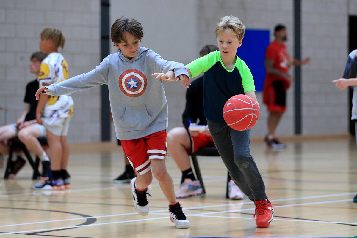 SCEBasketball's tweet image. Some action shots from last week's May Development Camp, captured by the fantastic @nonleaguesnappa - Our next Development Camp will take place from 2nd to 5th August at Dorothy Stringer School, which can be booked via our website (link in bio)..

#southcoastelite #brighton