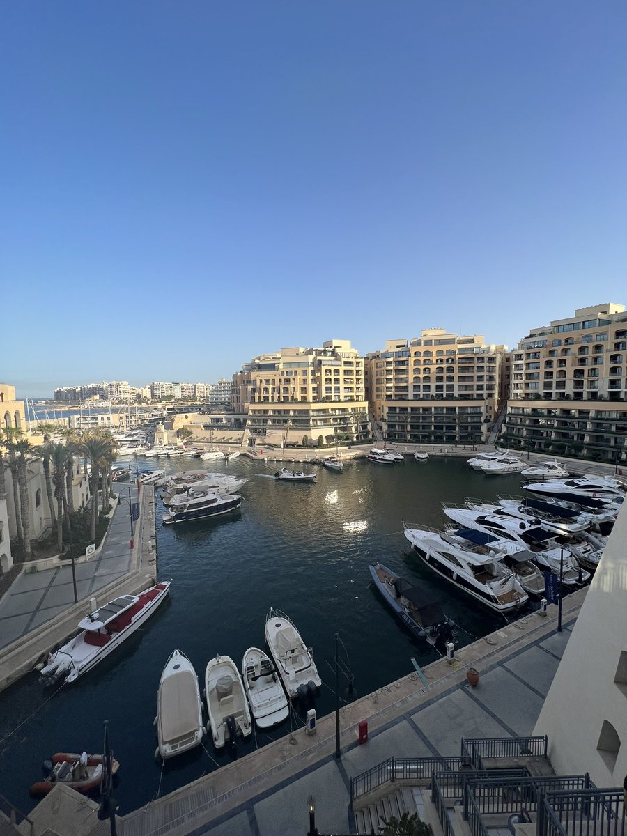 tinngg_'s tweet photo. Finally in malta for #Galaverse #gala #Malta @GoGalaGames 

#Web3 #crypto #NFT $gala https://t.co/X6g8tmK3OR