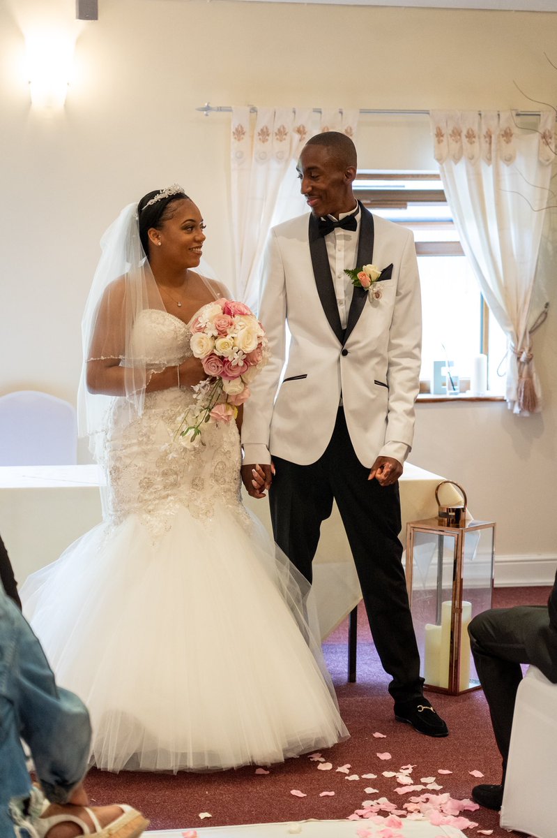 itsslimwun's tweet image. Matthew 19:6 - So they are no longer two, but one flesh. Therefore what God has joined together, let no one separate β€οΈ
Happy 1 year anniversary Mrs Best xXx @Chloe_B3_real