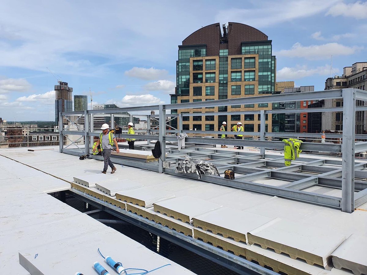 KynastonCS's tweet photo. A few progress shots from a couple of weeks ago of the Topdek Roof we are installing on a Malmaison in Manchester
#manchester #malmaison #kingspan #topdek #trocal #roofing #roofingcontractor https://t.co/JOEEEKkYze
