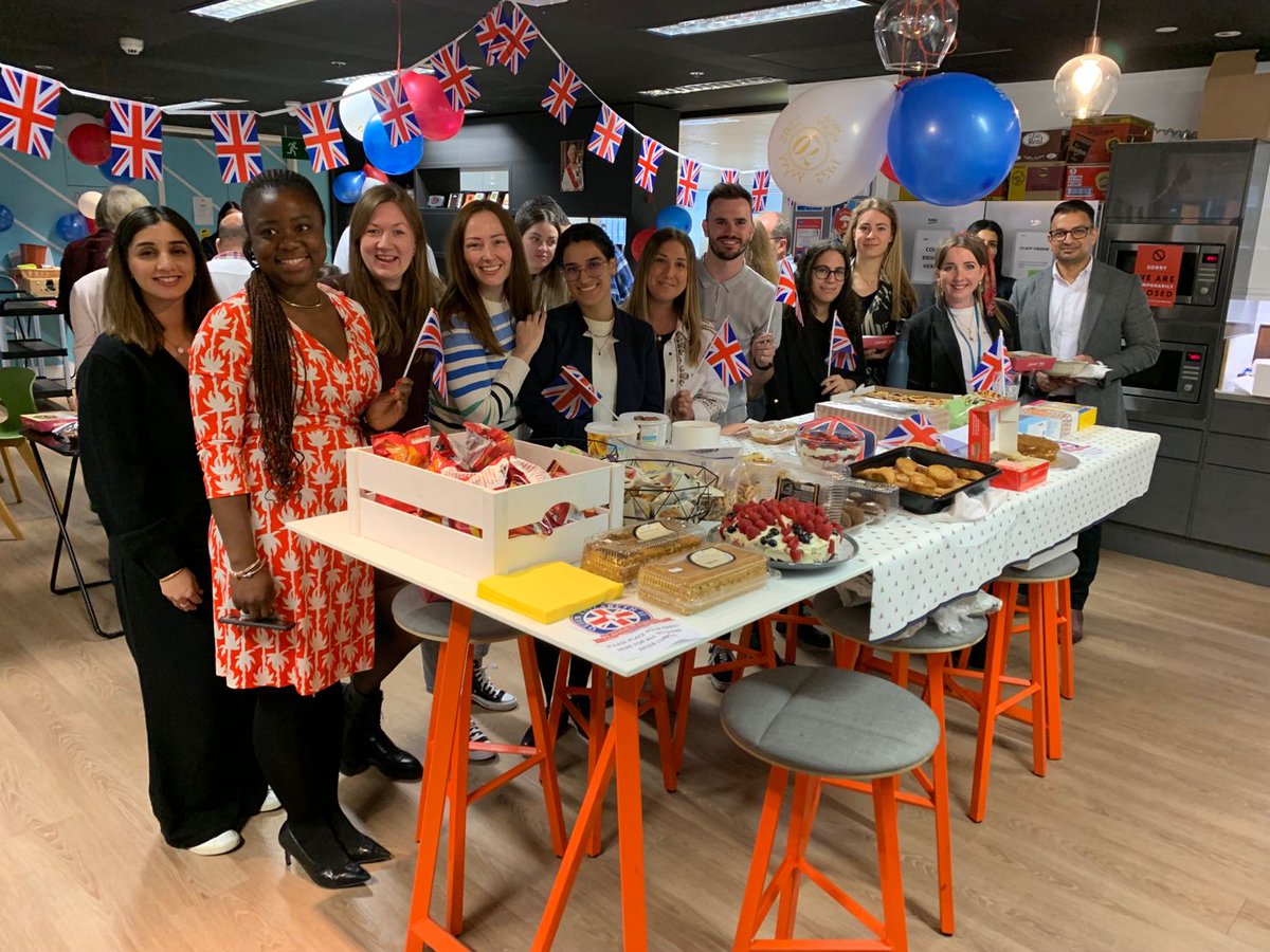 EPAMSystems's tweet photo. In celebration of the Platinum Jubilee of Elizabeth II, #EPAMUK EPAMers were invited to bring a sweet treat from their home country or something they make as part of a family tradition, for everyone to enjoy! 😋🍰☕️

#InsideEPAM #Jubilee2022 https://t.co/kseuRLbh9l