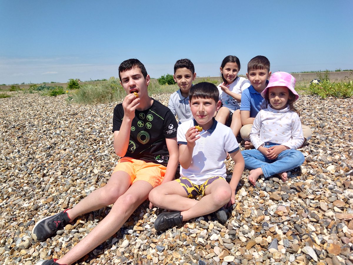 essex_cdp's tweet photo. We hope you enjoyed the #Jubilee! Here are some pics at Colchester Chinese Culture Society’s Bhaji on the Beach #Jaywick celebrating with food, demos and workshops with Bangladeshi and Chinese communities. Thank you @ace_southeast Jubilee Fund @Essex_CF (&amp; @itvanglia for filming) https://t.co/gXHTn3WDjr