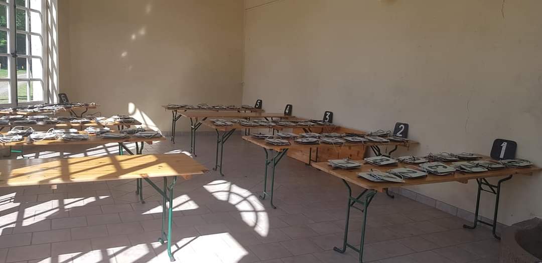 ChrisitsTROT's tweet photo. #Hippodrome #Ranes
Petit rappel à tous les professionnels pour éviter des pas inutiles en début de réunion vers l'ancien secrétariat des balances 😉
Le dépôt des livrets c'est à l'Orangerie en bas du parking de vans! https://t.co/uPd1zEW82L
