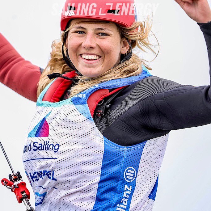 5ème sur l’étape Coupe du Monde à l’<a href="/allianzregatta/">Allianz Regatta</a> 
Sans entraînement et au milieu des épreuves du bac c’est Amazing 😻 
<a href="/kiteclasses/">International Kiteboarding Association</a> <a href="/TransportChevr2/">Transport Chevrot</a> <a href="/Colchik/">Chloé Muñoz</a> <a href="/TeamMichelin/">KC Team Michelin</a> <a href="/hellowork/">Hellowork</a>