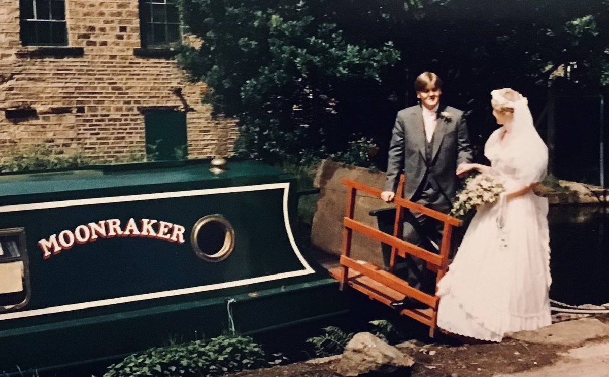 30 years not out, Happy Anniversary <a href="/lockett_diane/">Diane Lockett</a> ❤️❤️❤️
