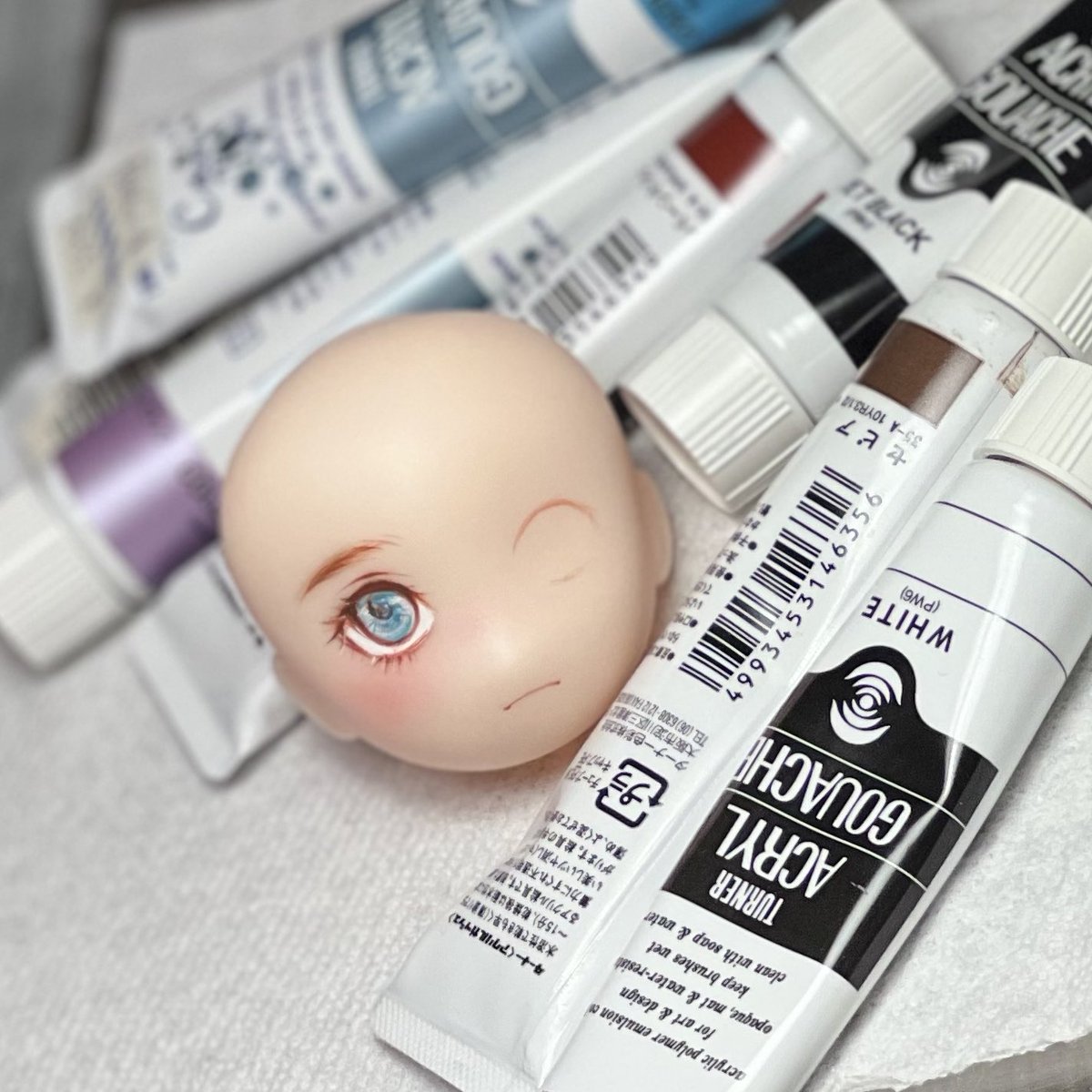セリアのドールヘッドにお試しメイクをしてみました！✨アイを描く位置
