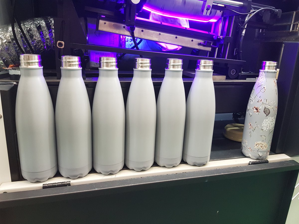 Sammyji_5669's tweet photo. #stainlesssteel #waterbottles 5D cup body pattern printing, the pattern rendering is super. https://t.co/xPydXfPf4r
