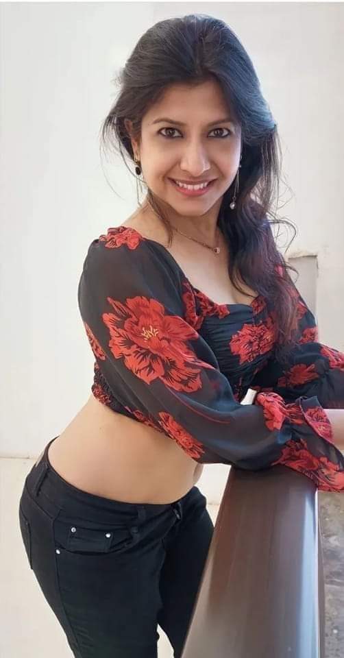 حُسن ڪائنات جو گرامر آھي ، ان کي سمجھڻ لاء عشق ڪرڻ ضروري آھي .

ڪرشن چندر .