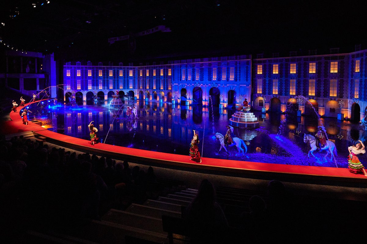 Puy du Fou tweet media